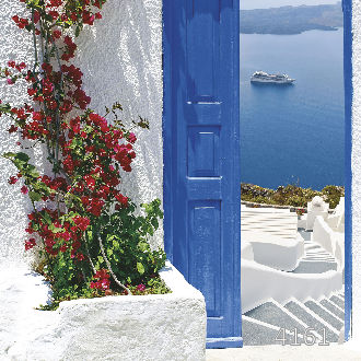 Санторини - вид на остров Тирасия